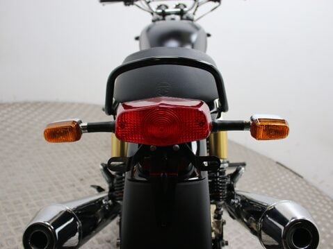 Royal Enfield Interceptor 650 22