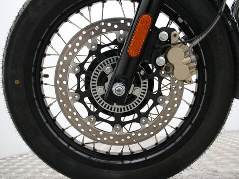 Royal Enfield Interceptor 650 30