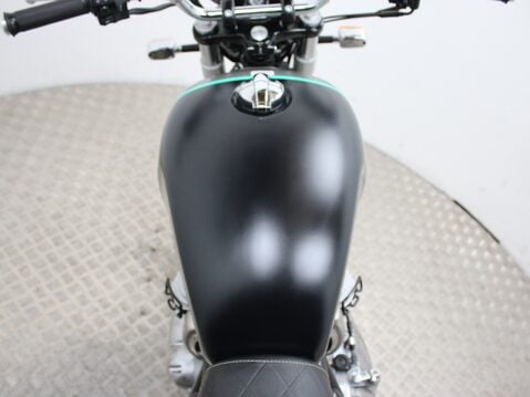 Royal Enfield Interceptor 650 26