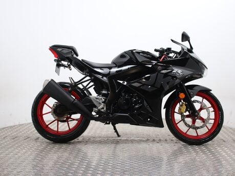 Suzuki GSX-R125 GSXR 125 RLX M3