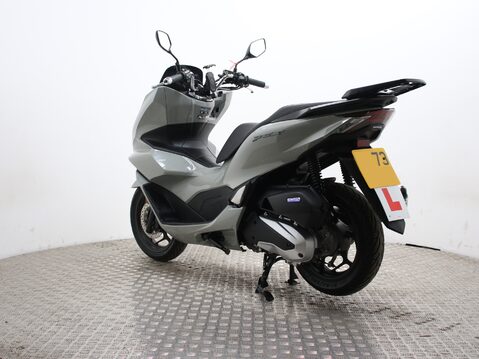 Honda PCX125 WW 125 A-PED 23 9
