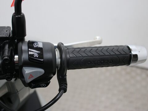 Honda PCX125 WW 125 A-PED 23 17