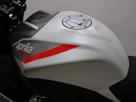 Aprilia Tuono TUONO 125 23