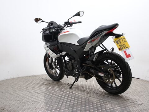 Aprilia Tuono TUONO 125 9