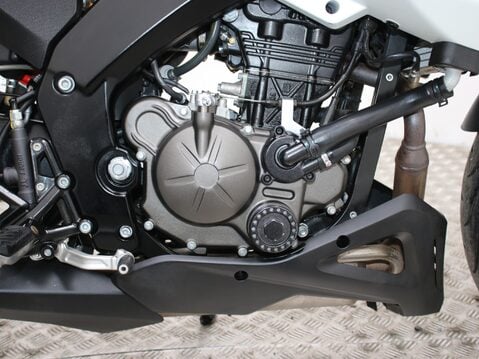 Aprilia Tuono TUONO 125 27