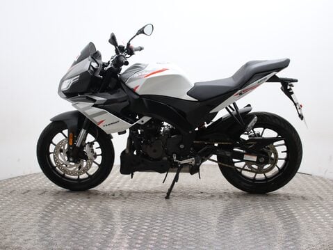 Aprilia Tuono TUONO 125 8