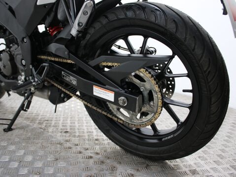 Aprilia Tuono TUONO 125 29