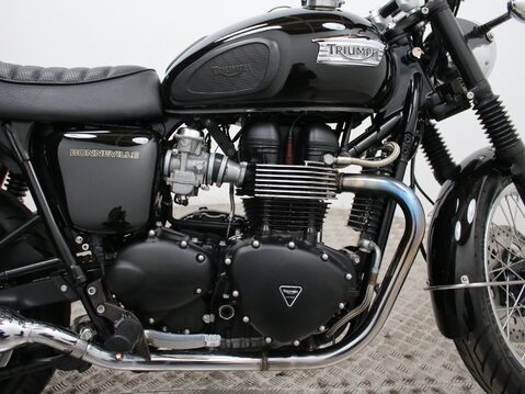 Triumph Bonneville 865 DR 125 SZ 27