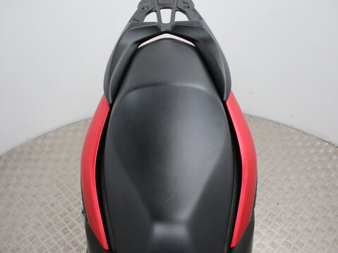 Yamaha Nmax 125 GPD125-A ABS 28