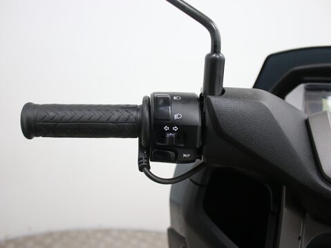 Yamaha Nmax 125 GPD125-A ABS 36