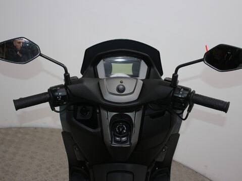 Yamaha Nmax 125 GPD125-A ABS 14