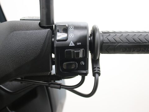 Yamaha Nmax 125 GPD125-A ABS 15