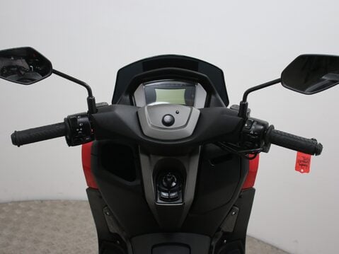 Yamaha Nmax 125 GPD125-A ABS 14