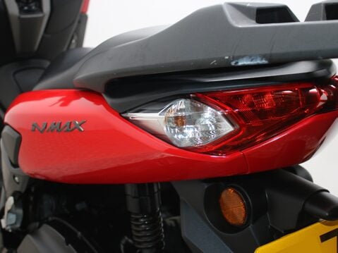 Yamaha Nmax 125 GPD125-A ABS 22