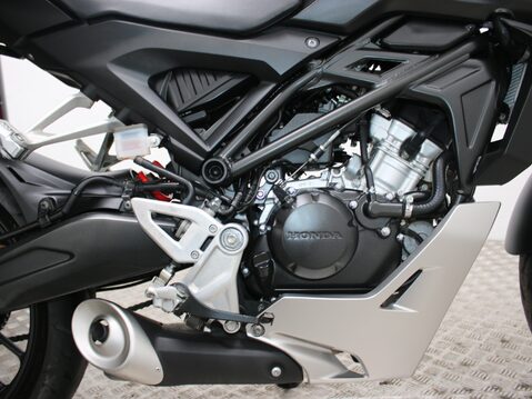 Honda CB125R CBF 125 NA-J 22