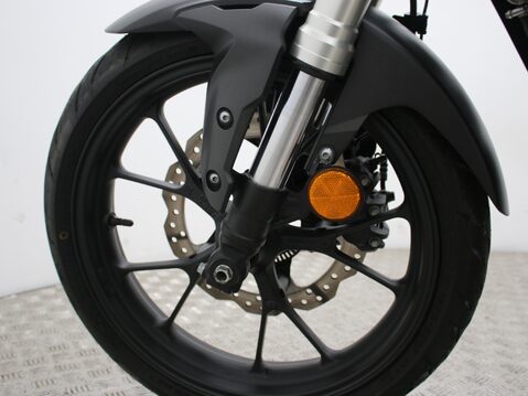 Honda CB125R CBF 125 NA-J 21