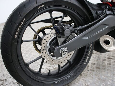 Honda CB125R CBF 125 NA-J 23