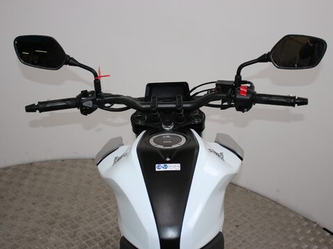 Honda CB125R CBF 125 NA-J 14