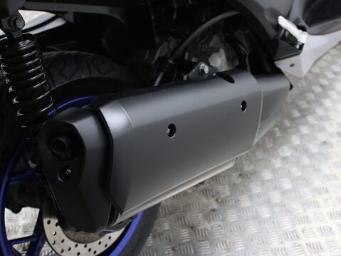 Yamaha Xmax X-MAX 300 (CZD 300-A) 22