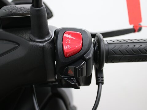 Yamaha Xmax X-MAX 300 (CZD 300-A) 26