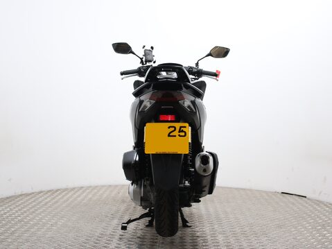 Honda PCX125 WW 125 S-S 11