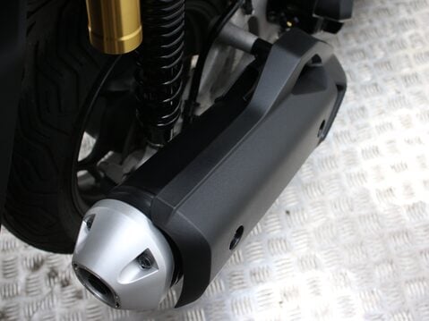 Honda PCX125 WW 125 S-S 21