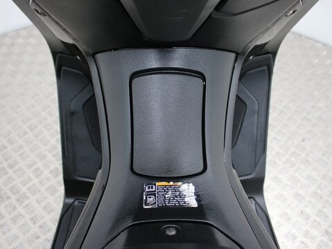 Yamaha Nmax 125 GPD125-A ABS 15