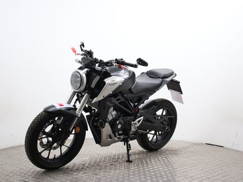 Honda CB125R CBF 125 NA-J 6