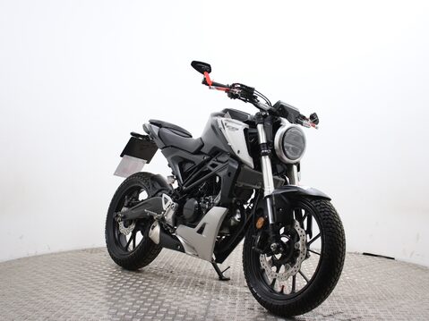 Honda CB125R CBF 125 NA-J 3