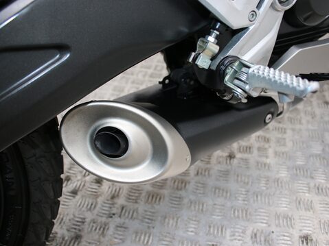 Honda CB125R CBF 125 NA-J 20