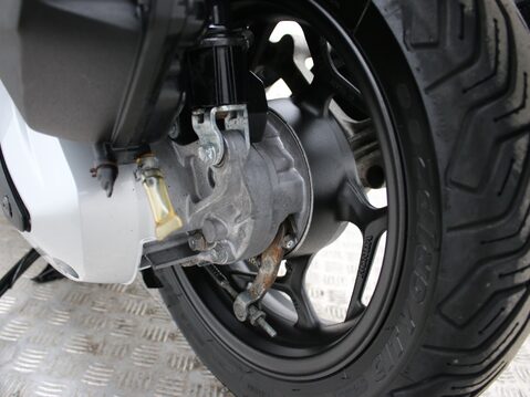 Honda PCX WW 125 A-PED 23 17