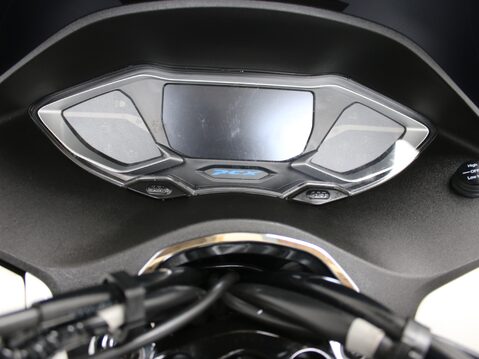 Honda PCX WW 125 A-PED 23 15