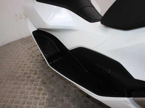 Honda PCX WW 125 A-PED 23 32