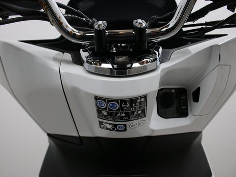 Honda PCX WW 125 A-PED 23 30
