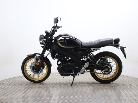 Yamaha XSR125 XSR 125 (MTM125) LEGACY 8