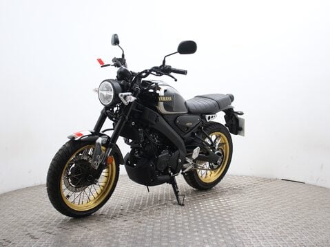 Yamaha XSR125 XSR 125 (MTM125) LEGACY 6