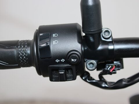 Yamaha XSR125 XSR 125 (MTM125) LEGACY 26