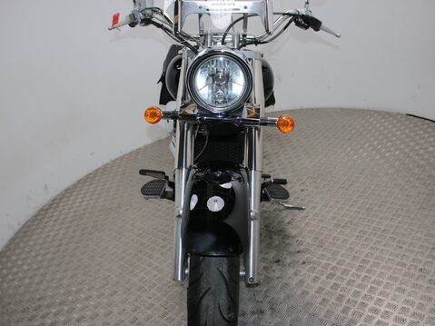 Suzuki Intruder 800 VL 800 K7 18