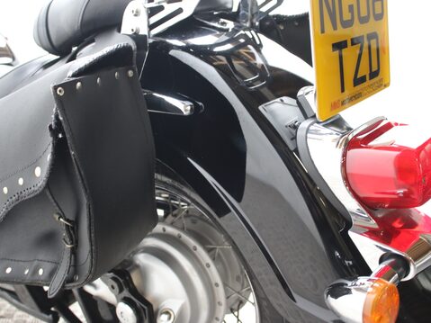 Suzuki Intruder 800 VL 800 K7 24
