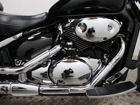 Suzuki Intruder 800 VL 800 K7 30