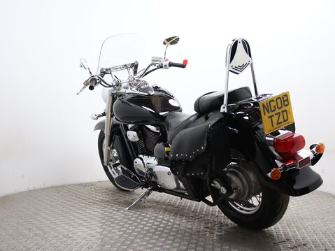 Suzuki Intruder 800 VL 800 K7 9
