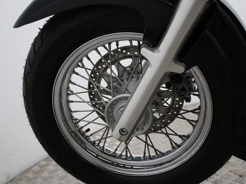 Suzuki Intruder 800 VL 800 K7 22