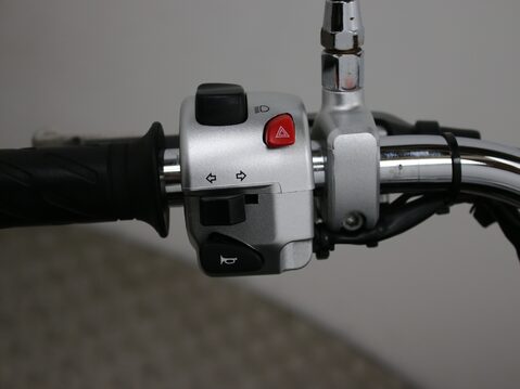 Suzuki Intruder 800 VL 800 K7 28