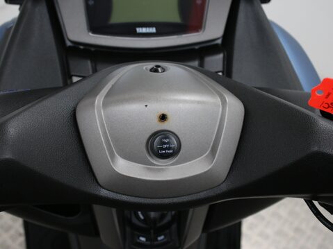 Yamaha Nmax 125 GPD125-A ABS 20