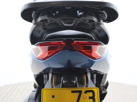 Yamaha Nmax 125 GPD125-A ABS 32