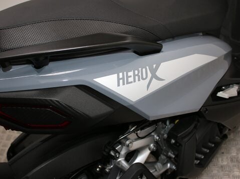 Sinnis Hero LH 125 T-22 HERO-X 21