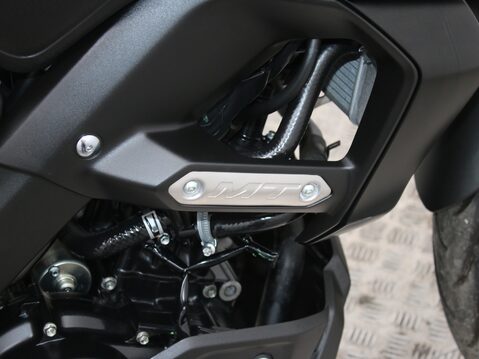 Yamaha MT-125 MT 125 (MTN 125-A) 25