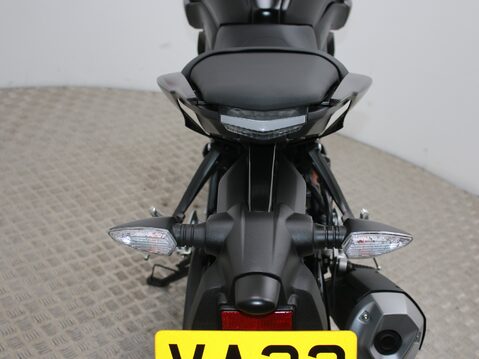 Yamaha MT-125 MT 125 (MTN 125-A) 38