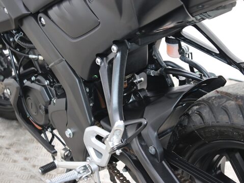 Yamaha MT-125 MT 125 (MTN 125-A) 23
