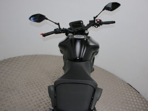 Yamaha MT-125 MT 125 (MTN 125-A) 28